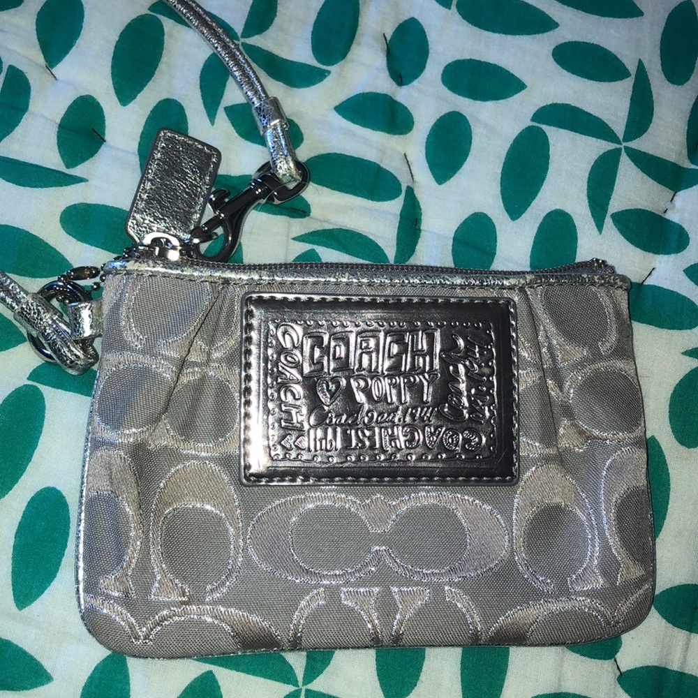 COACH wristlet. Great condition.